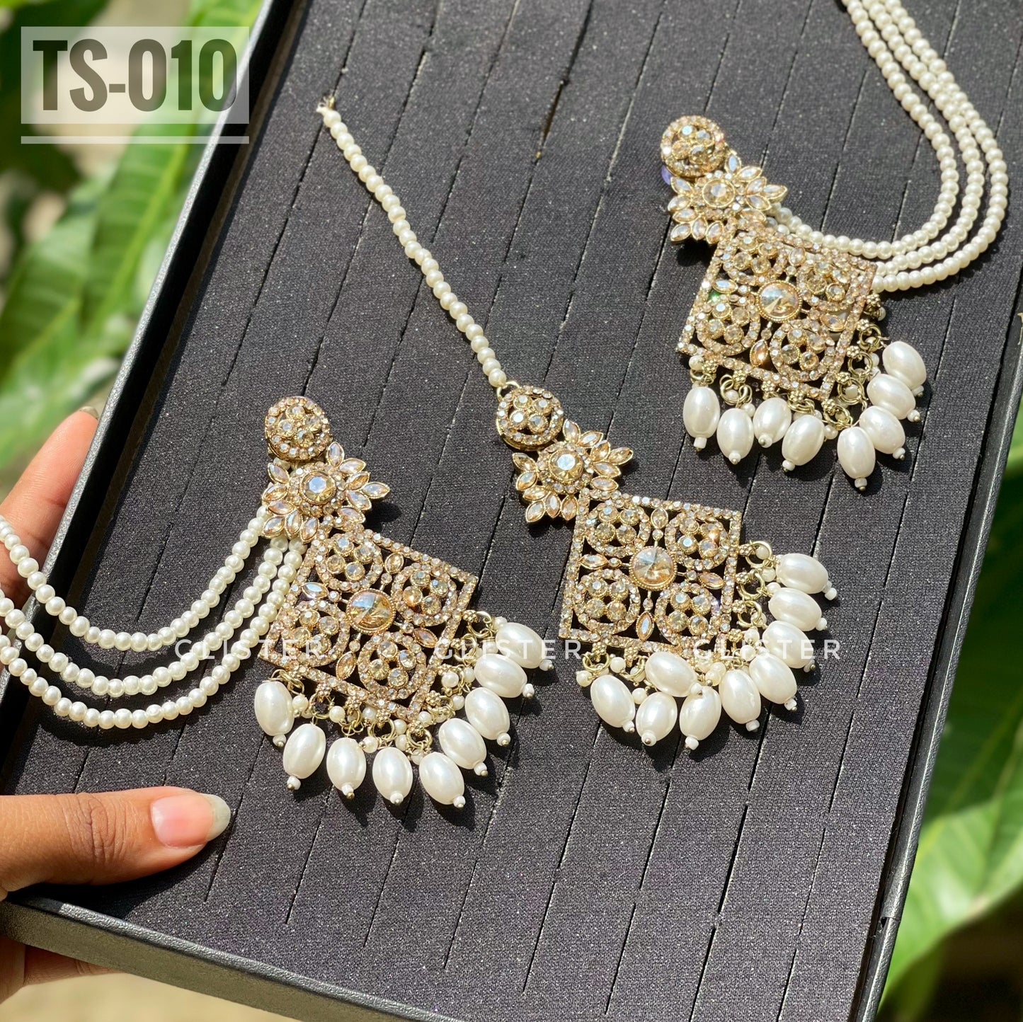 Tikli Set With Tana π TS-010