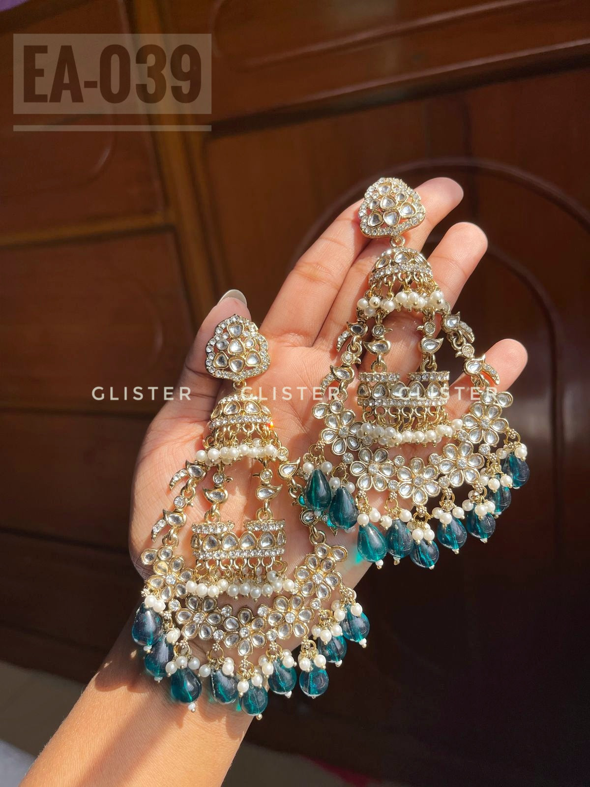 Traditional gold-toned earrings β Earrings EA-039