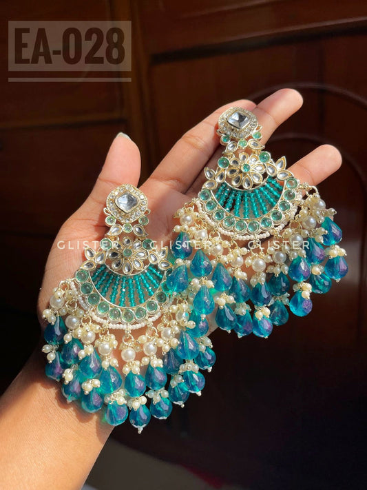 Traditional gold-toned earrings – Earrings EA-028