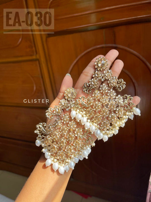 Traditional gold-toned earrings – Earrings EA-030