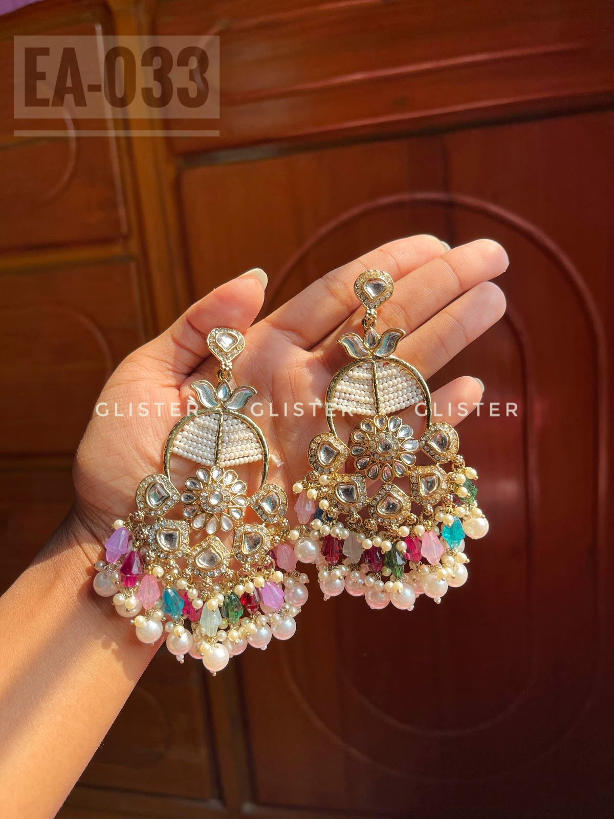 Traditional gold-toned earrings – Earrings EA-033