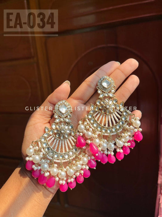 Traditional gold-toned earrings – Earrings EA-034