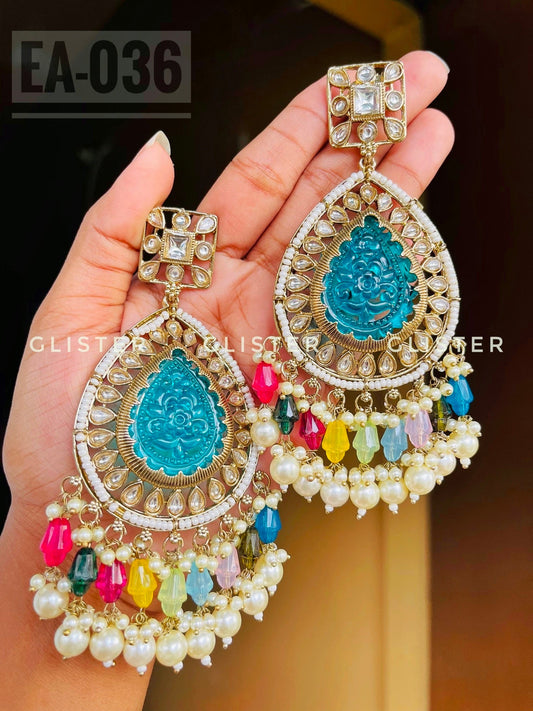 Traditional gold-toned earrings – Earrings EA-036